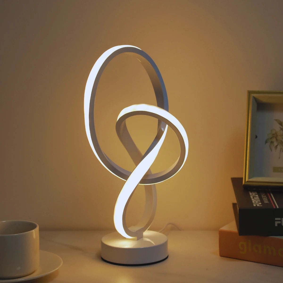 Simple LED Desk Lamp – USB Powered, 3-Color Adjustable Brightness for Home & Office